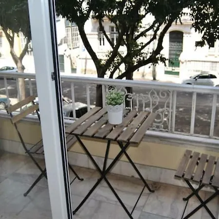 Διαμέρισμα Downtown Apartment-expo18 *